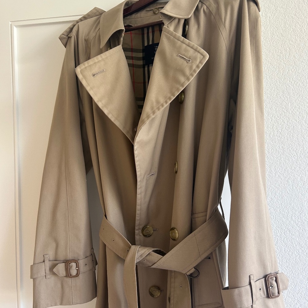 Vintage Men's Burberry Trenchcoat